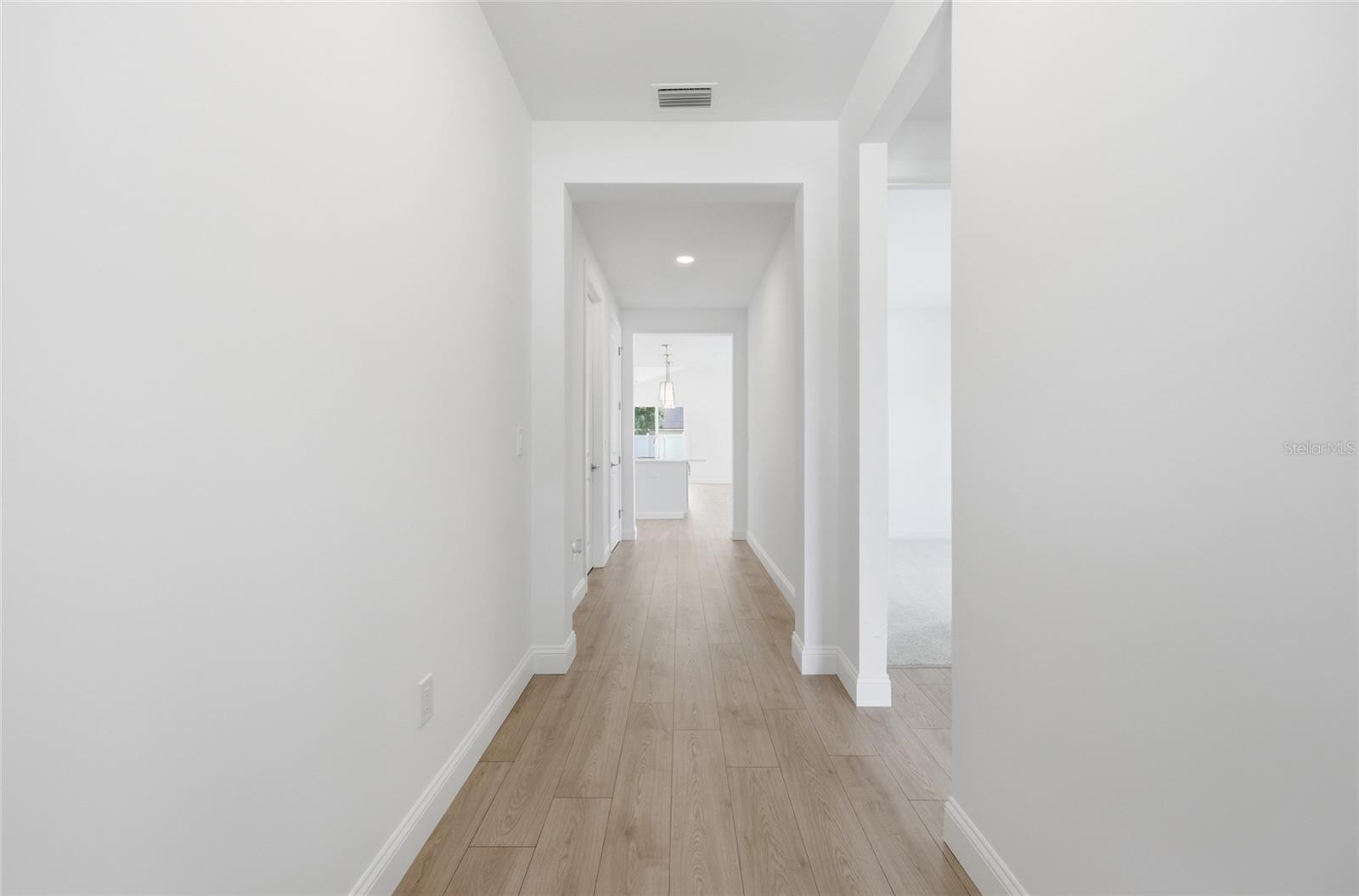 5 Reine Place, FL