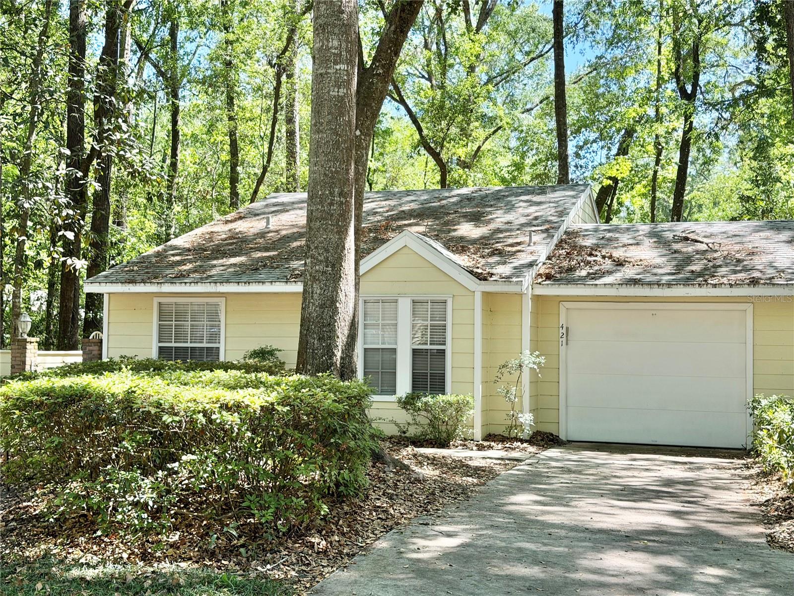 421 Nw 48th Blvd, FL