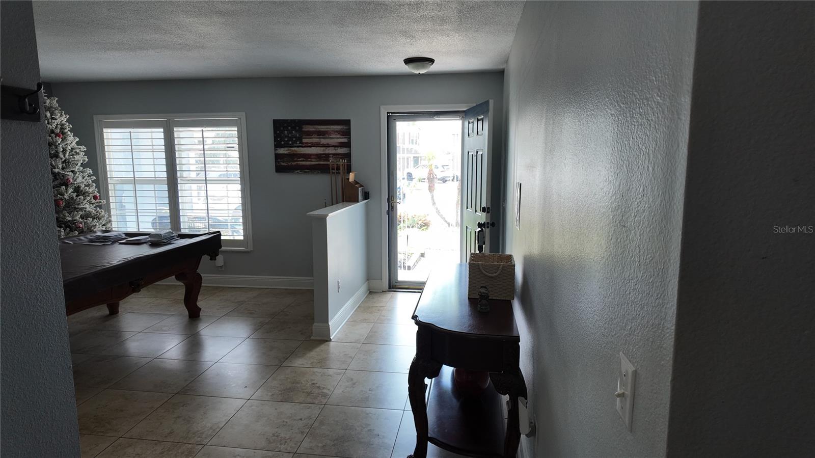 1042 Horseshoe Falls Drive, FL