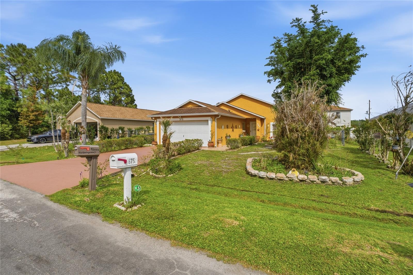 675 Basingstoke Court, FL