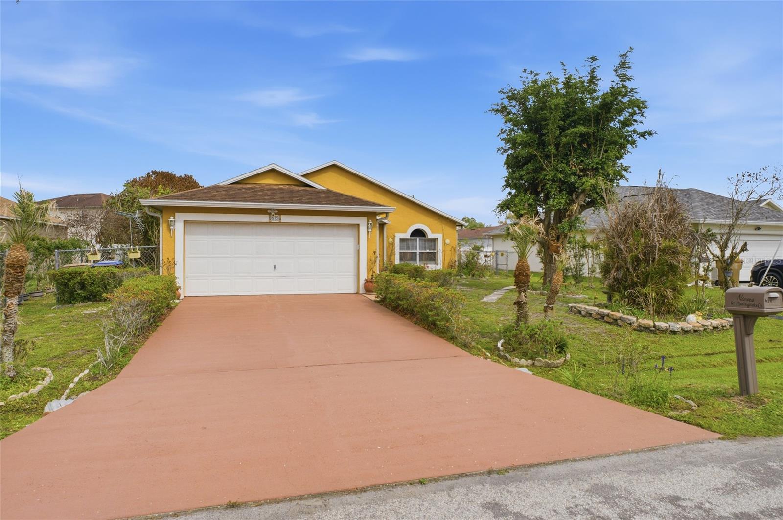 675 Basingstoke Court, FL