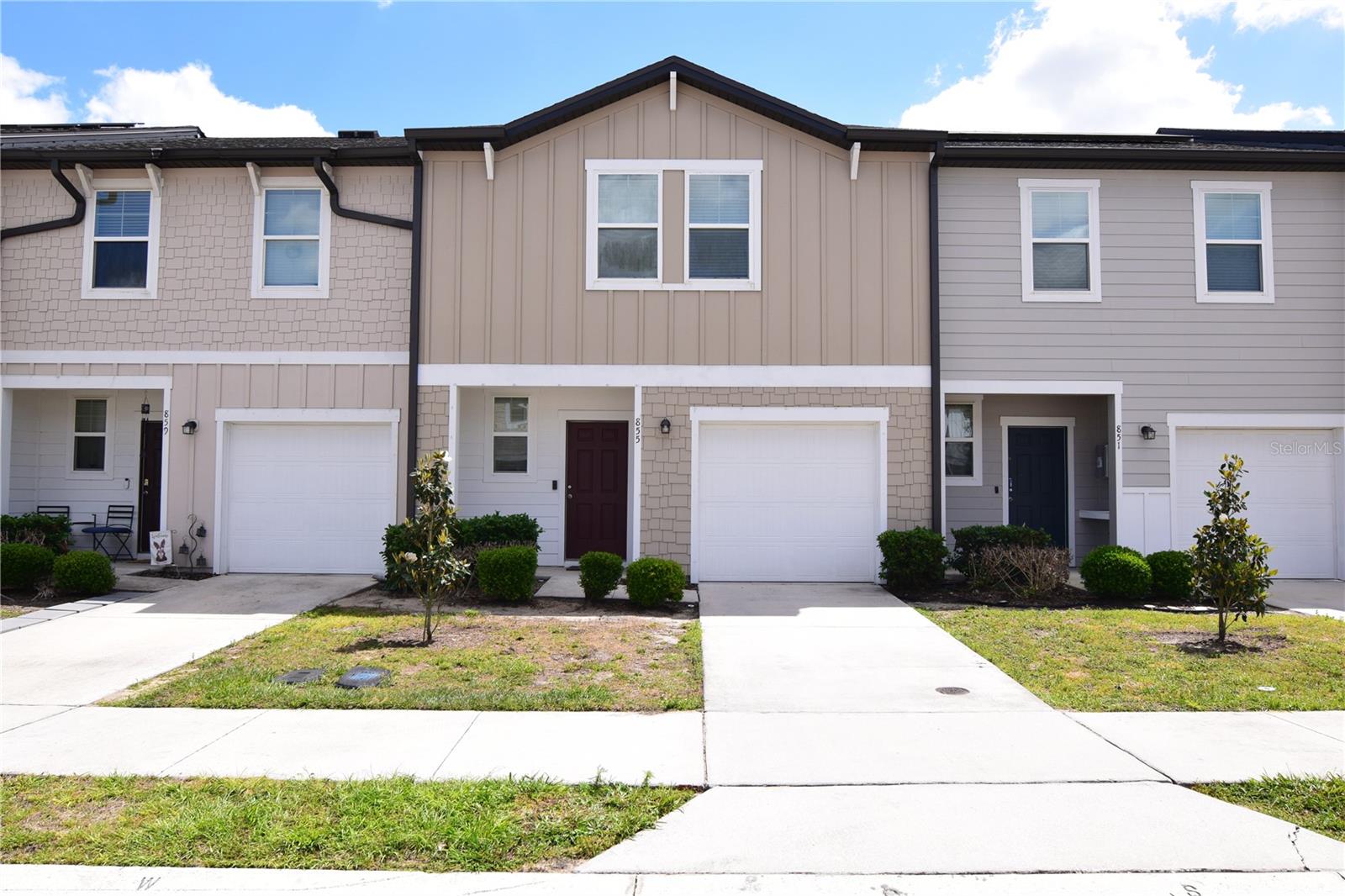 855 Grandin St, FL