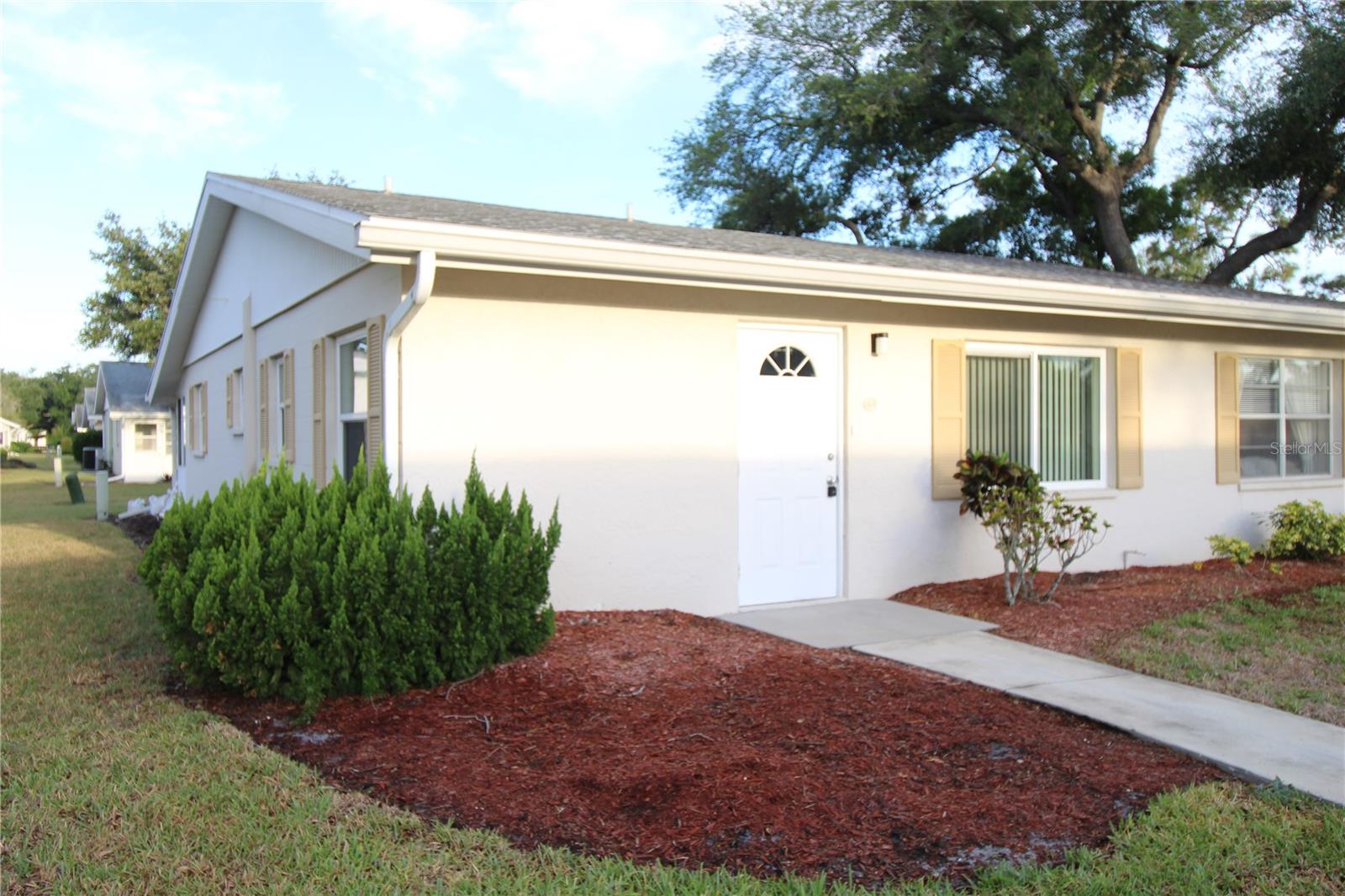 2202 Clubhouse Drive, FL