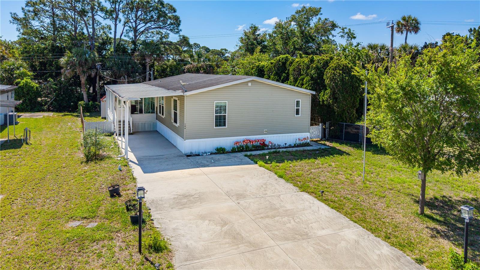 106 Ash Street, FL