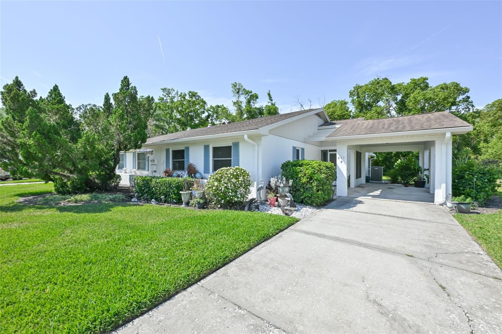 511 Finsbury Cir #B, FL