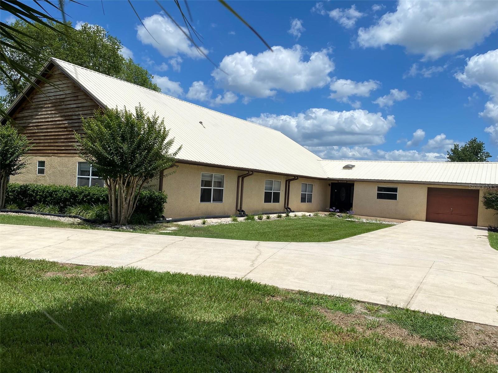 229 Lake Ida Point Dr, FL