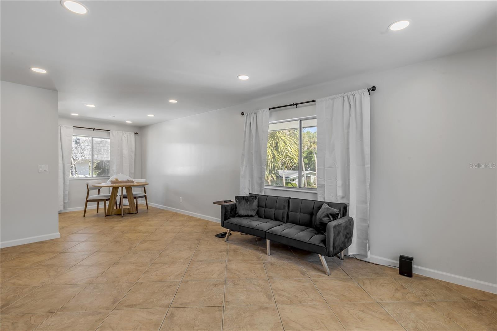 303 Ridge Boulevard, FL