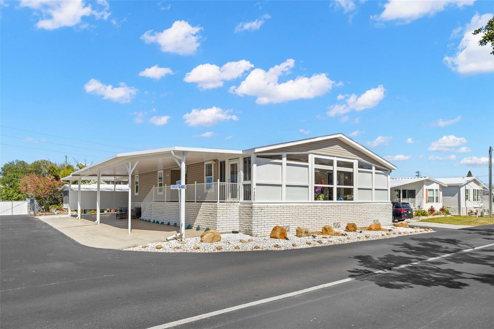 7300 Americana Drive, FL