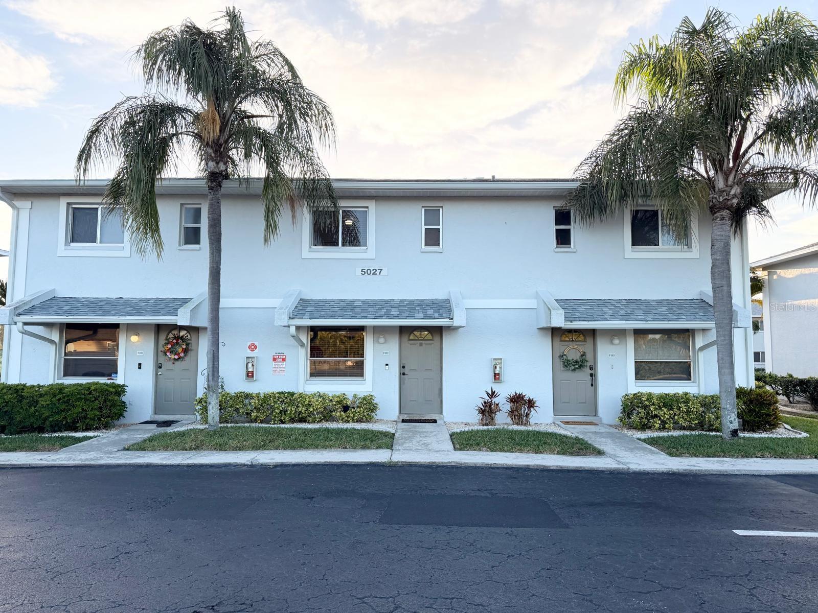 5027 Sw 16th Pl #102, FL