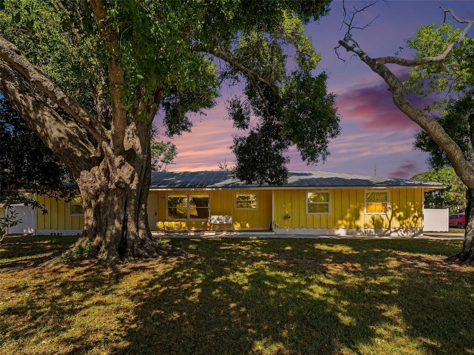 704 Lockwood Ridge Road, FL
