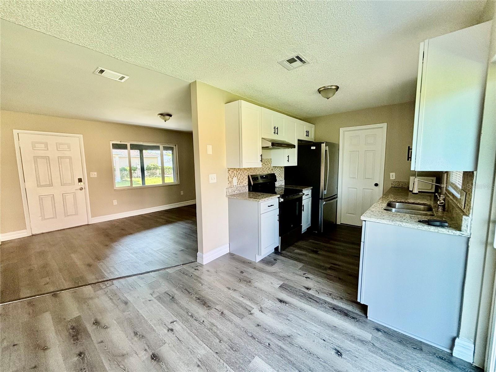 504 Blackbird Lane, FL