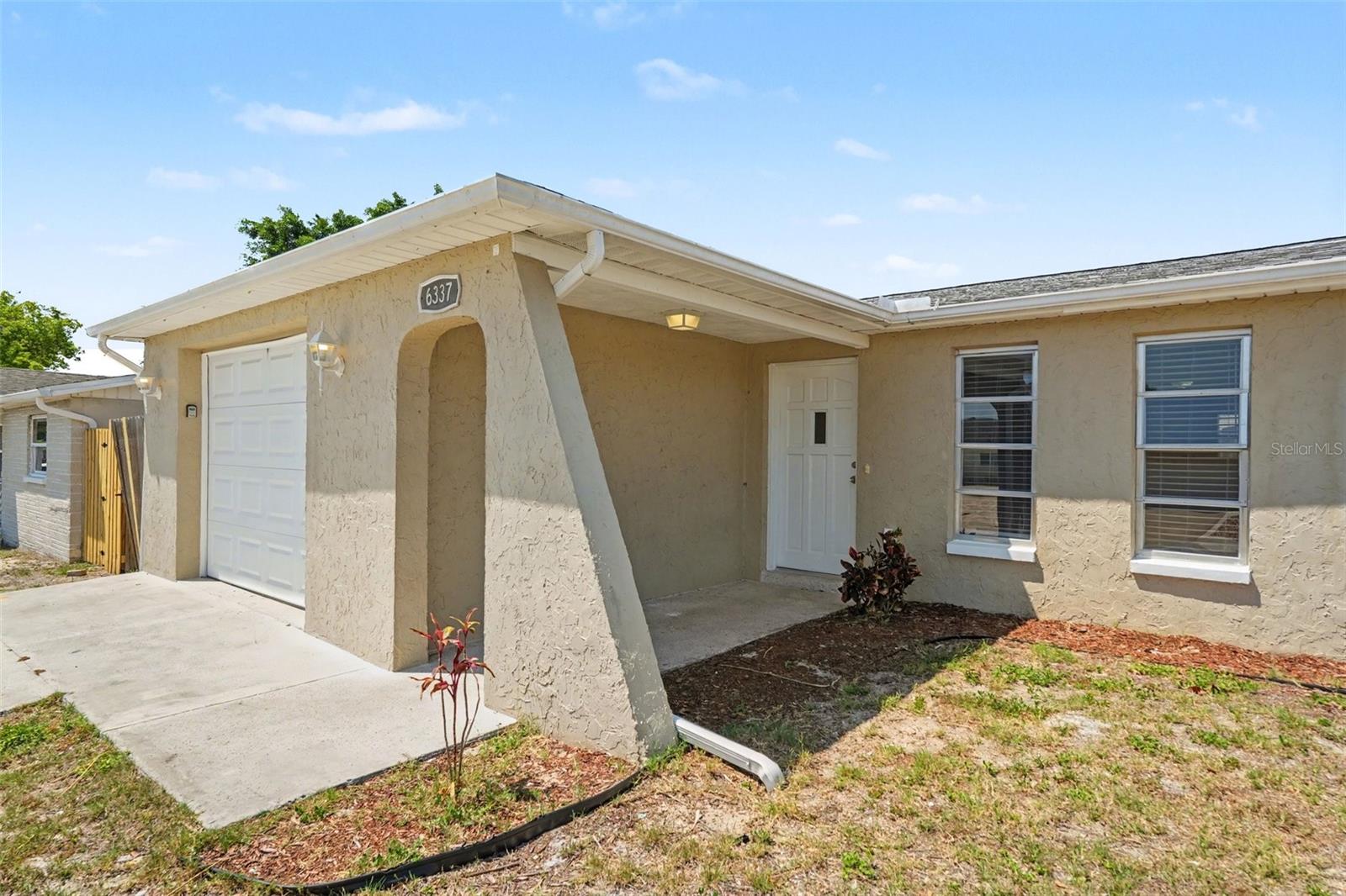 6337 Bonaire Ave, FL