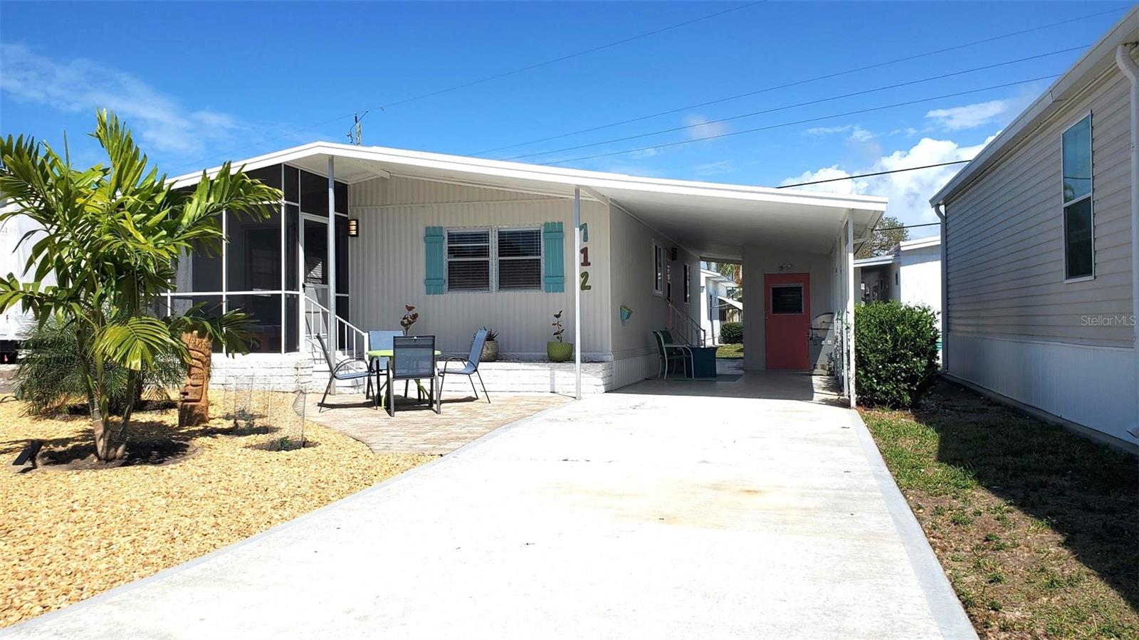 712 Carefree, FL