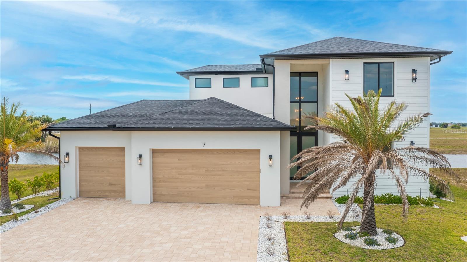 7 Sunflower Dr, FL