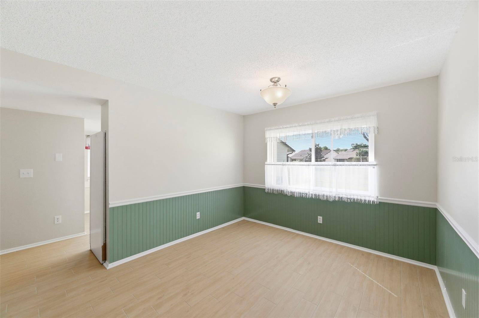 2210 Sequoia Drive, FL