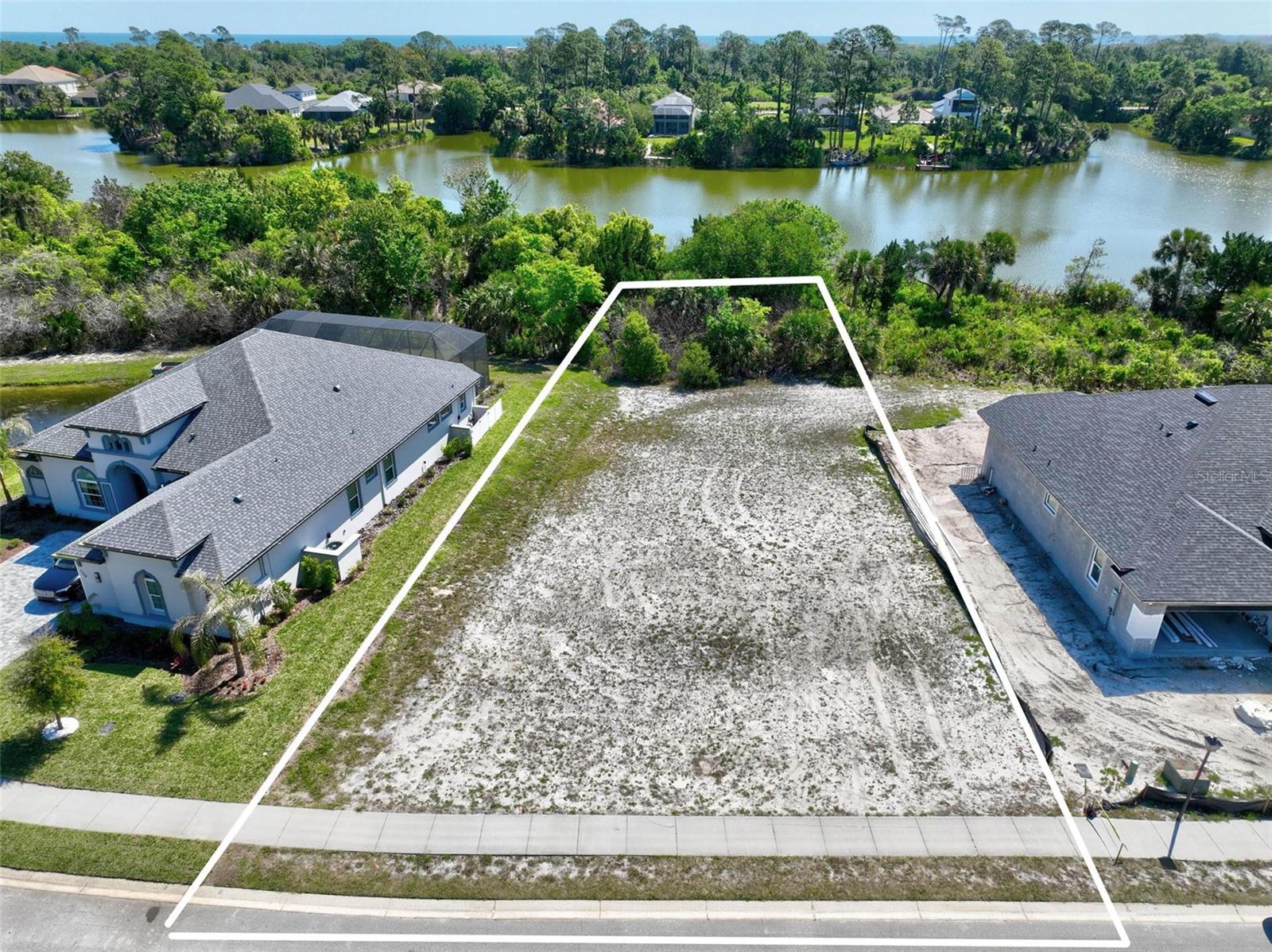 128 Lakewalk Drive, FL