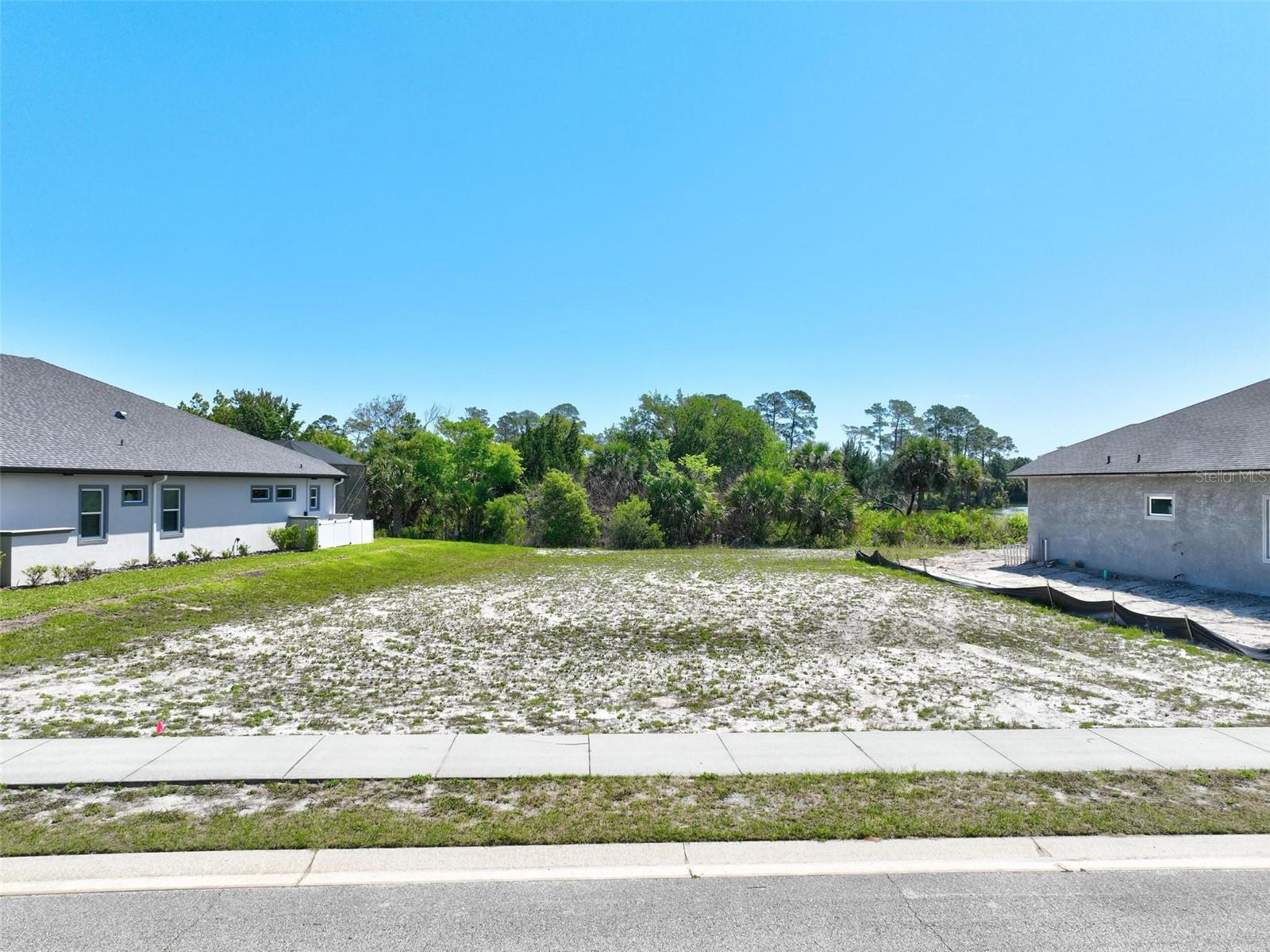 128 Lakewalk Drive, FL