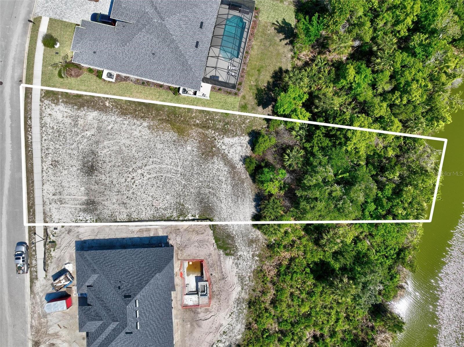 128 Lakewalk Drive, FL