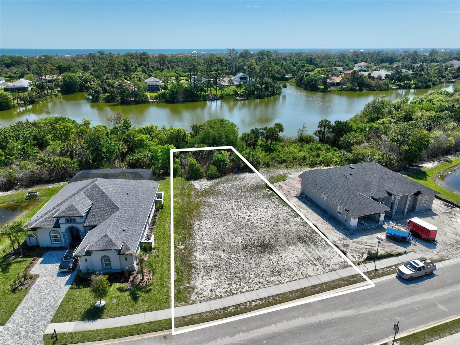 128 Lakewalk Drive, FL