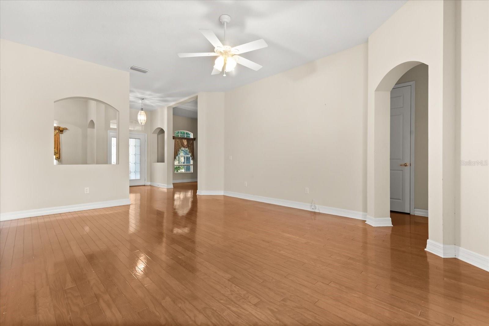 19027 Dove Creek Drive, FL