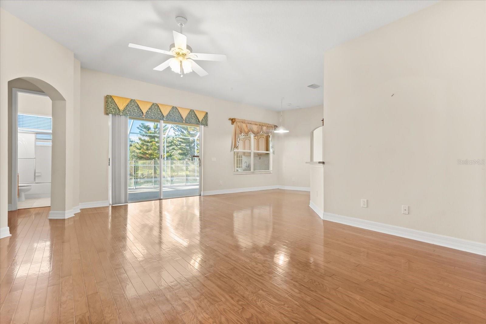 19027 Dove Creek Drive, FL