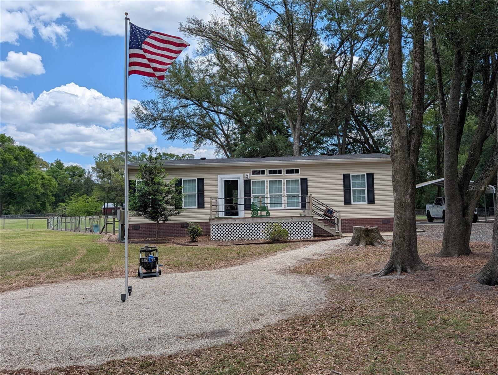 6407 County Road 235, FL