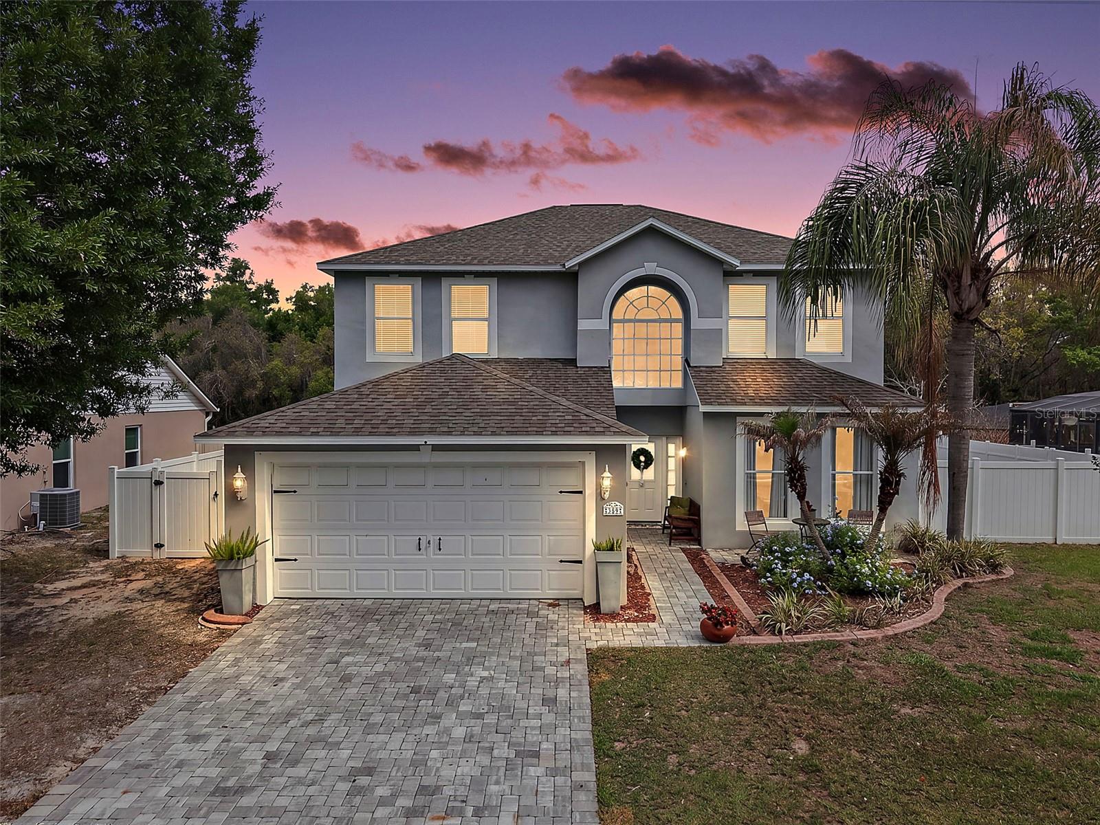 359 Pebble Ct, FL