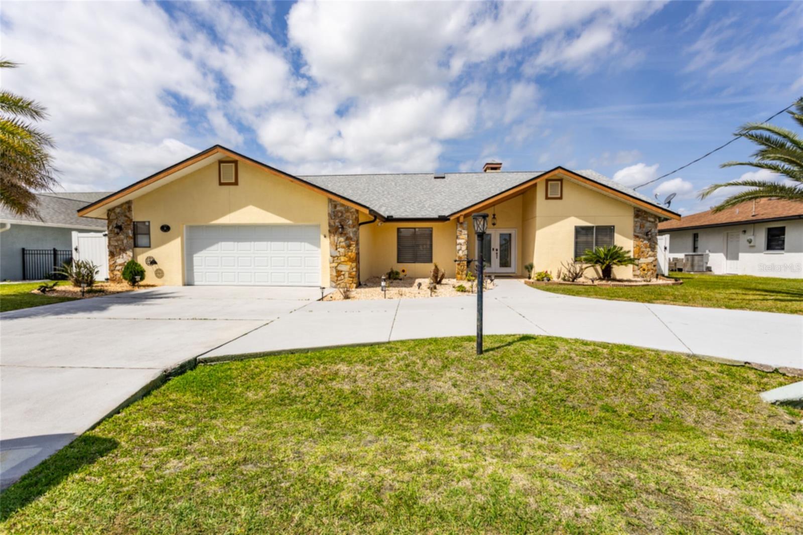 18 Classic Court, FL