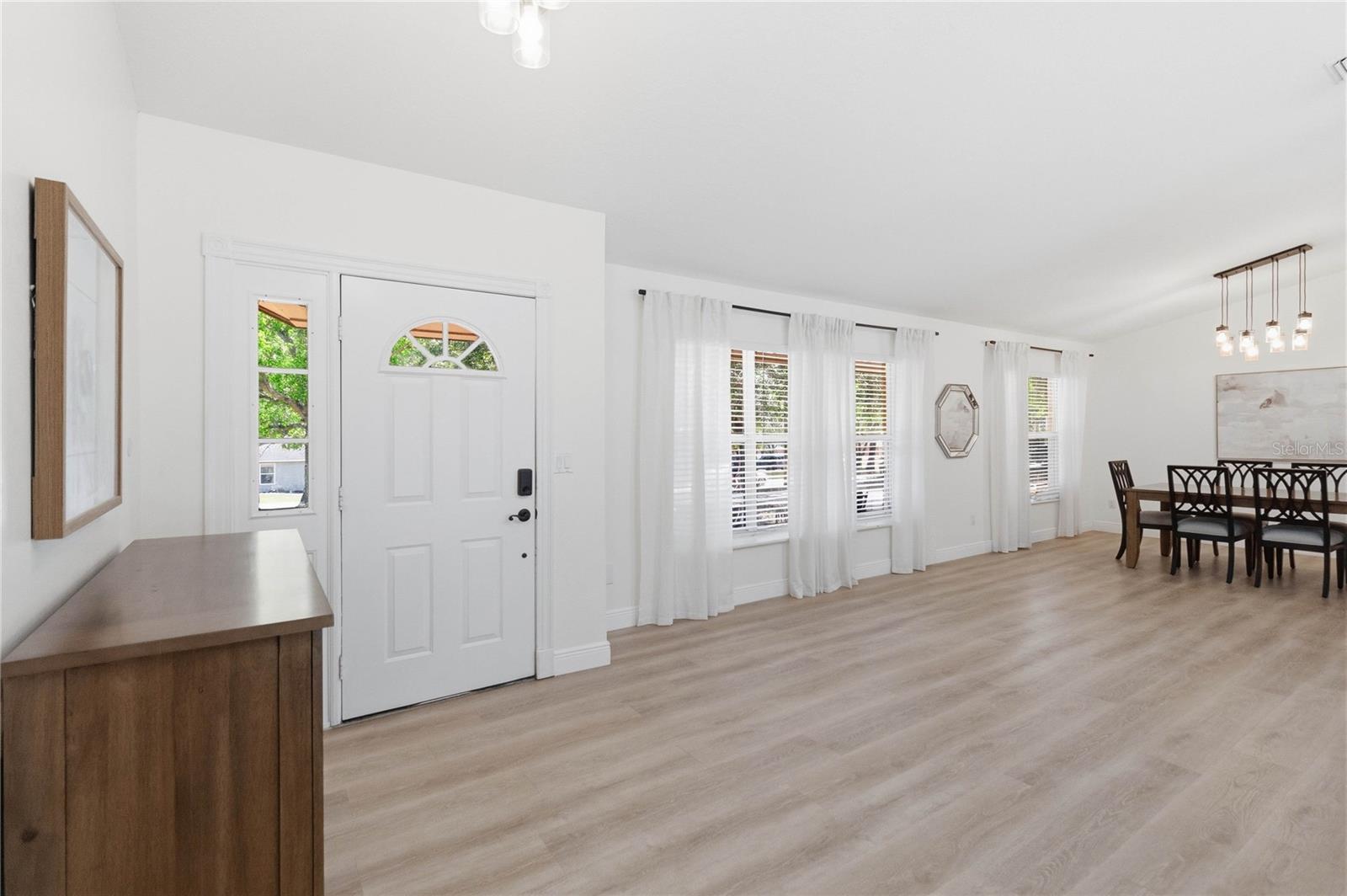 16045 Harbar Oaks Drive, FL