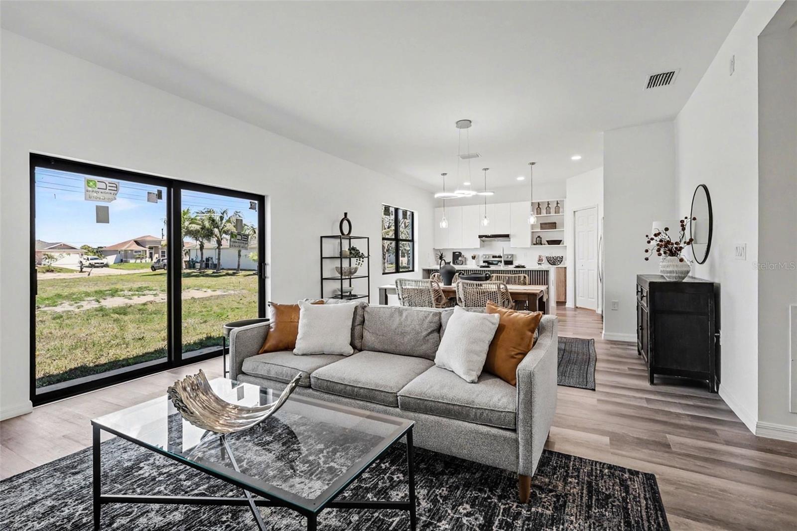 1727 12th Terrace, FL