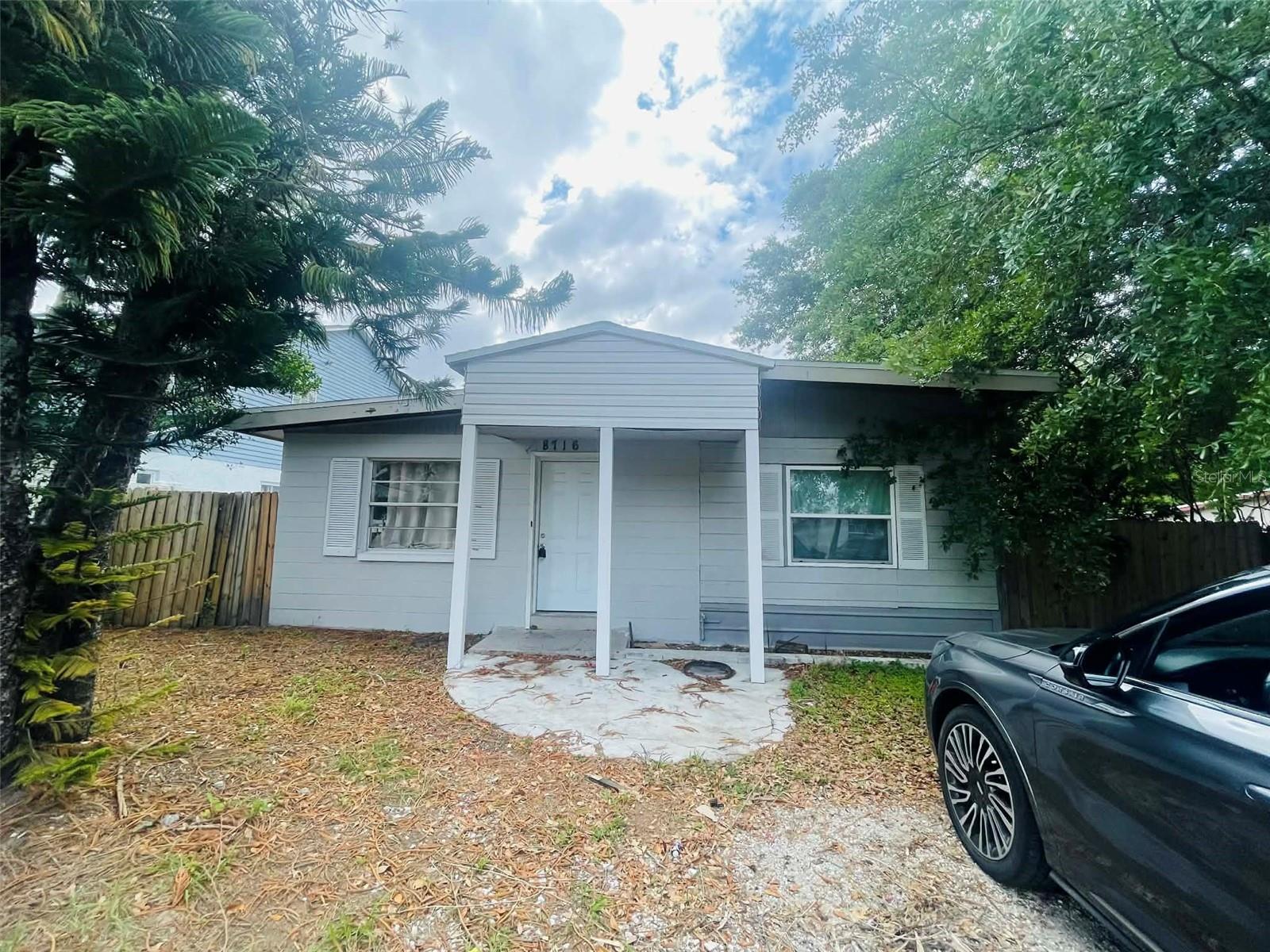 8716 Tangerine Place, FL