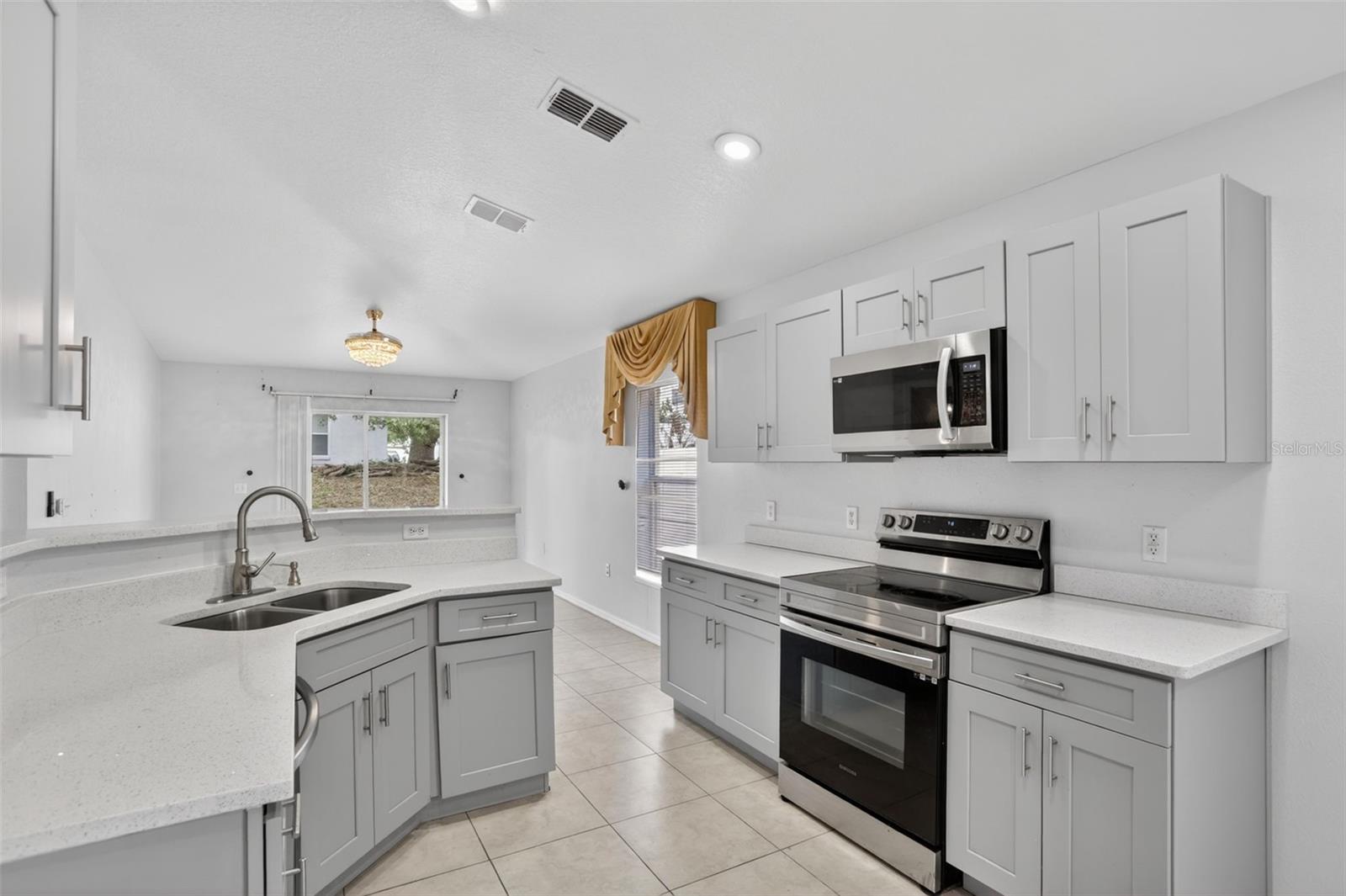 432 Barlyn Avenue, FL