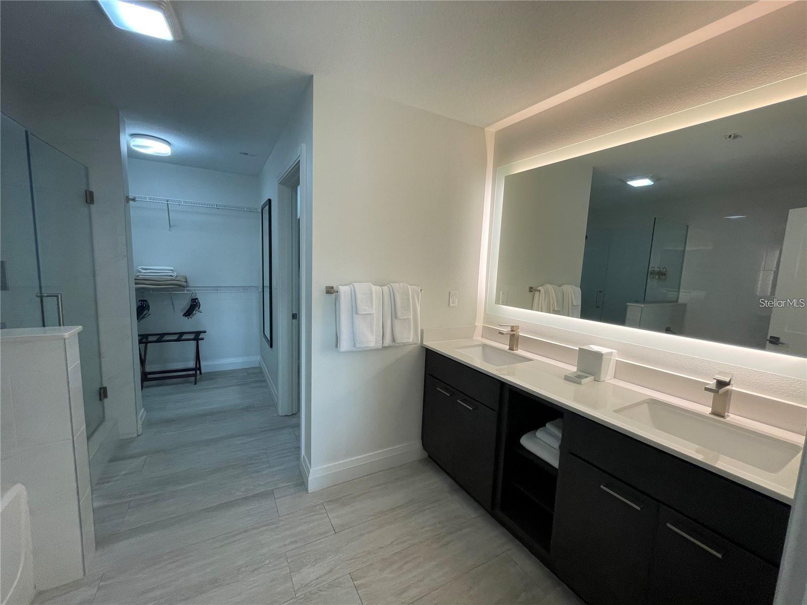 14501 Grove Resort Avenue, FL