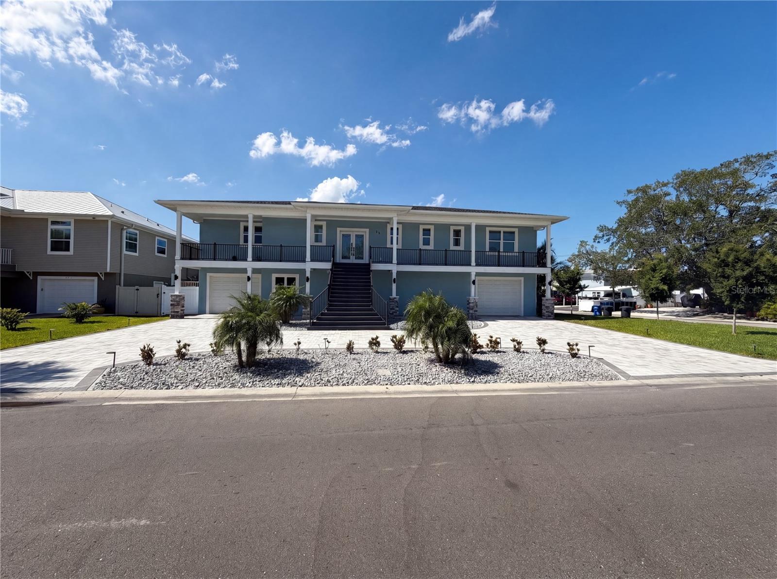 83 Palm Blvd, FL