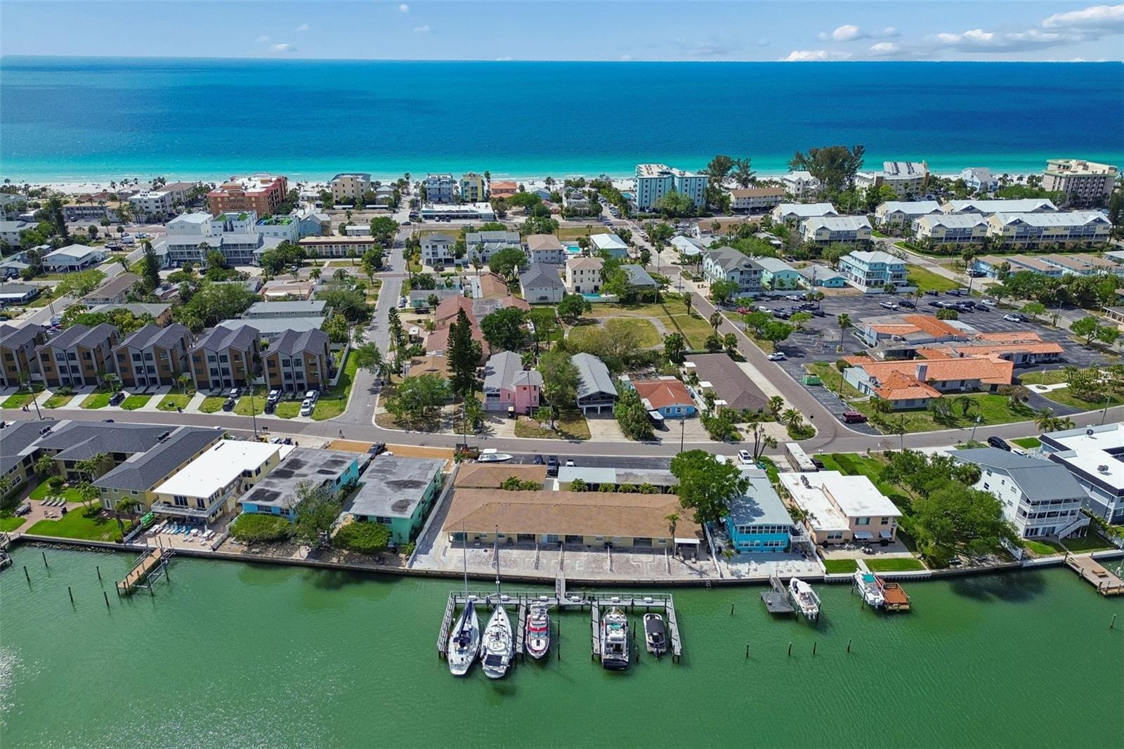 2307 Bay Blvd, FL