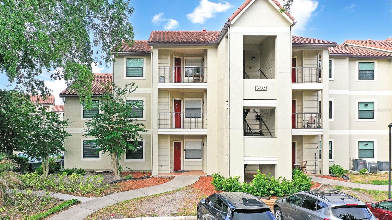 3032 Parkway Blvd #201, FL