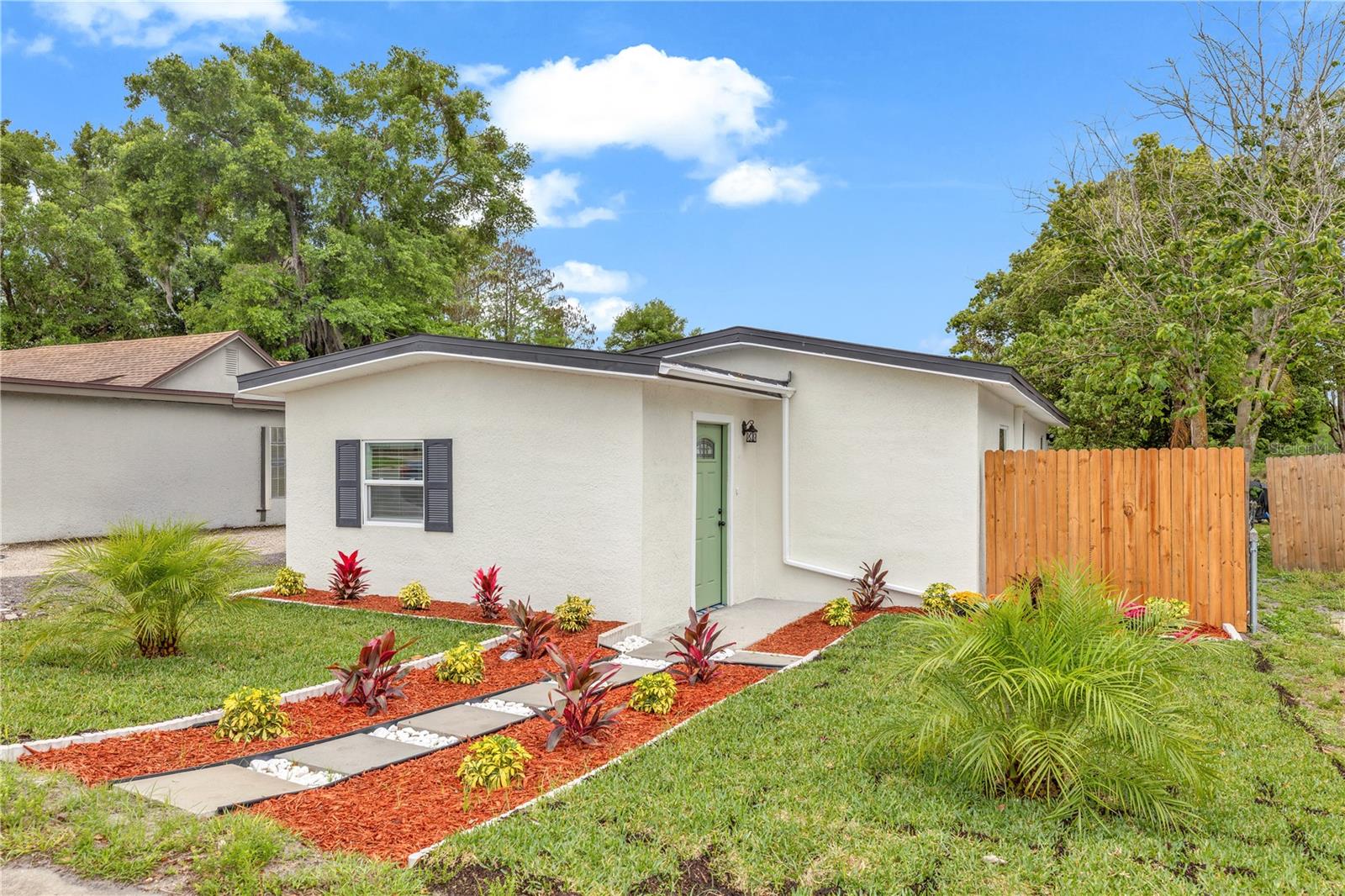 1262 Seminola Blvd, FL