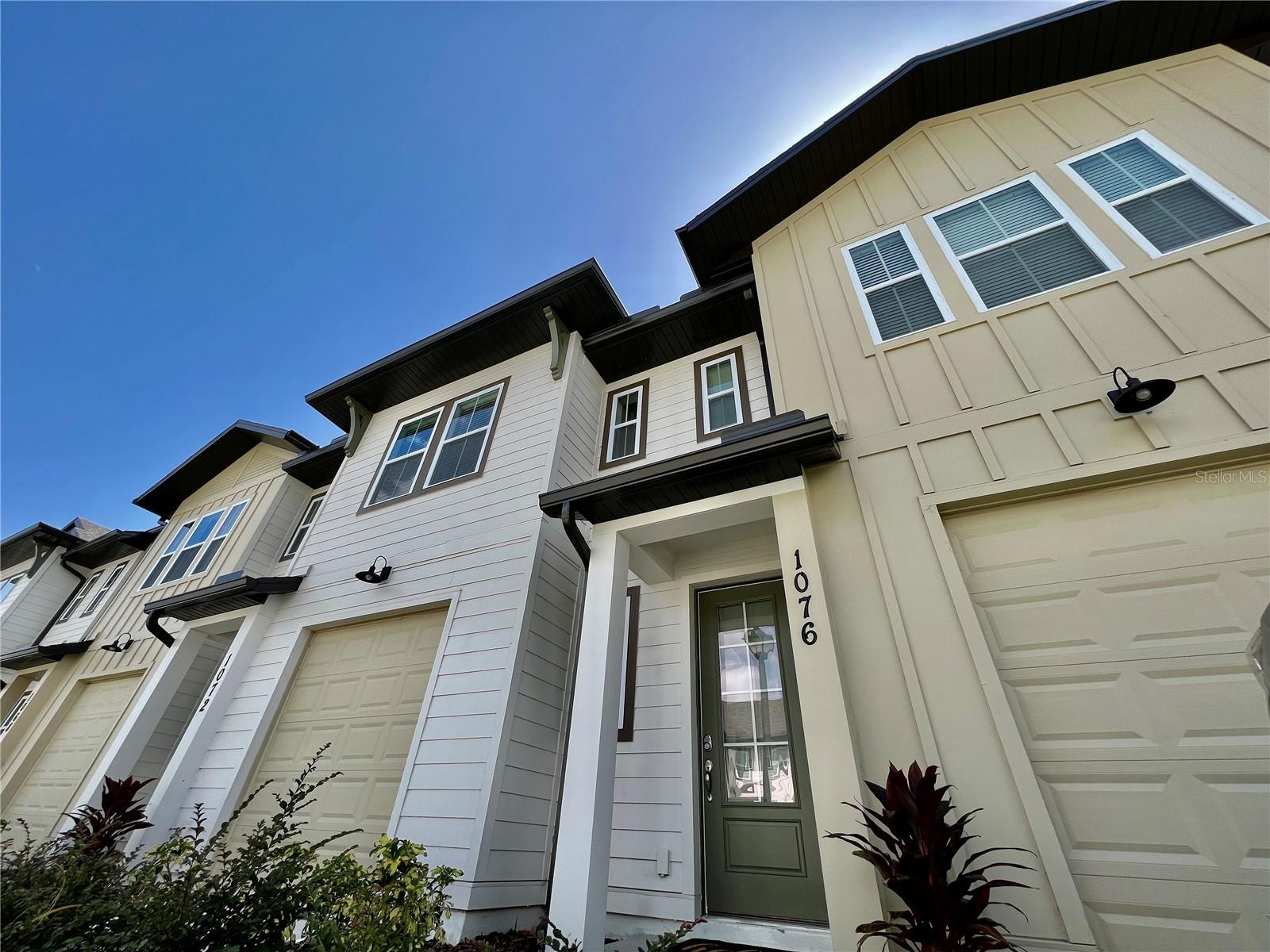 1076 Plantation Lane, FL