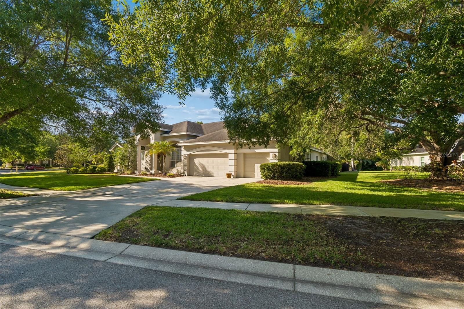 19108 Centre Rose Boulevard, FL