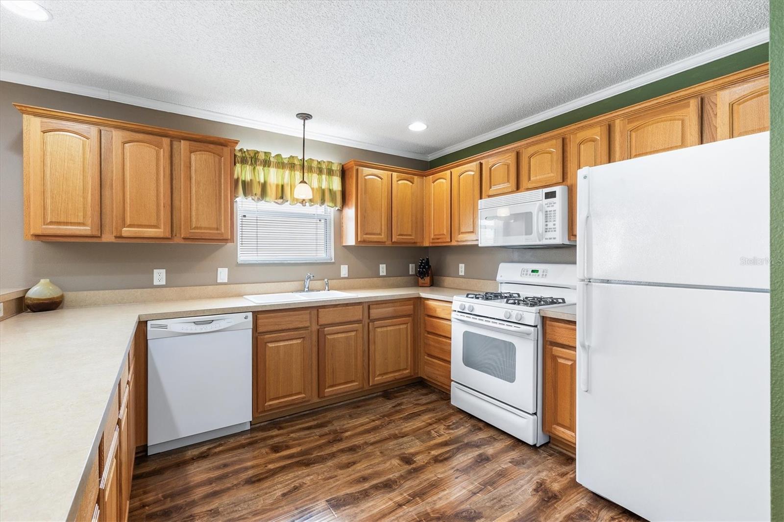 979 Smyrna Street, FL