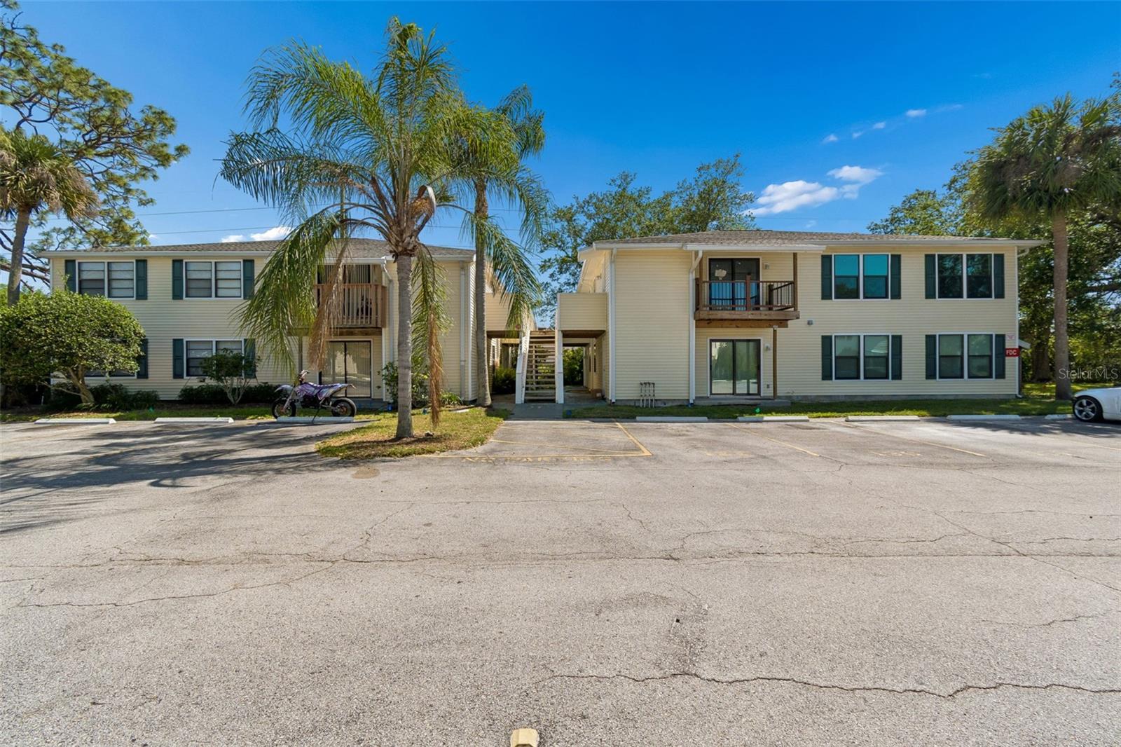 140 Hunter Lake Drive, FL