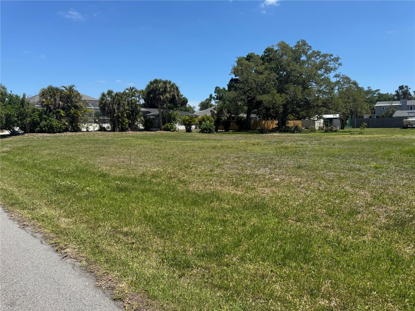 Bonita Ave, FL