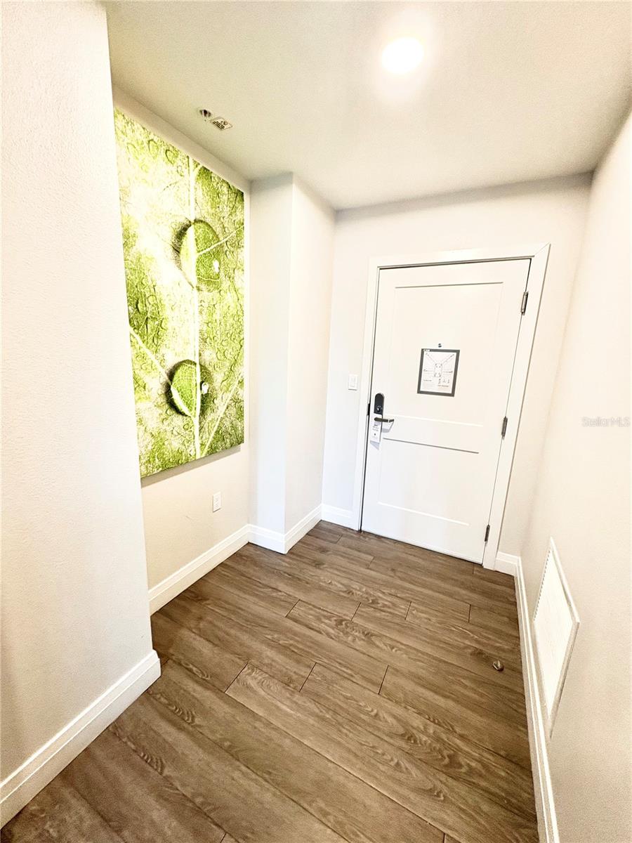 14501 Grove Resort Avenue, FL