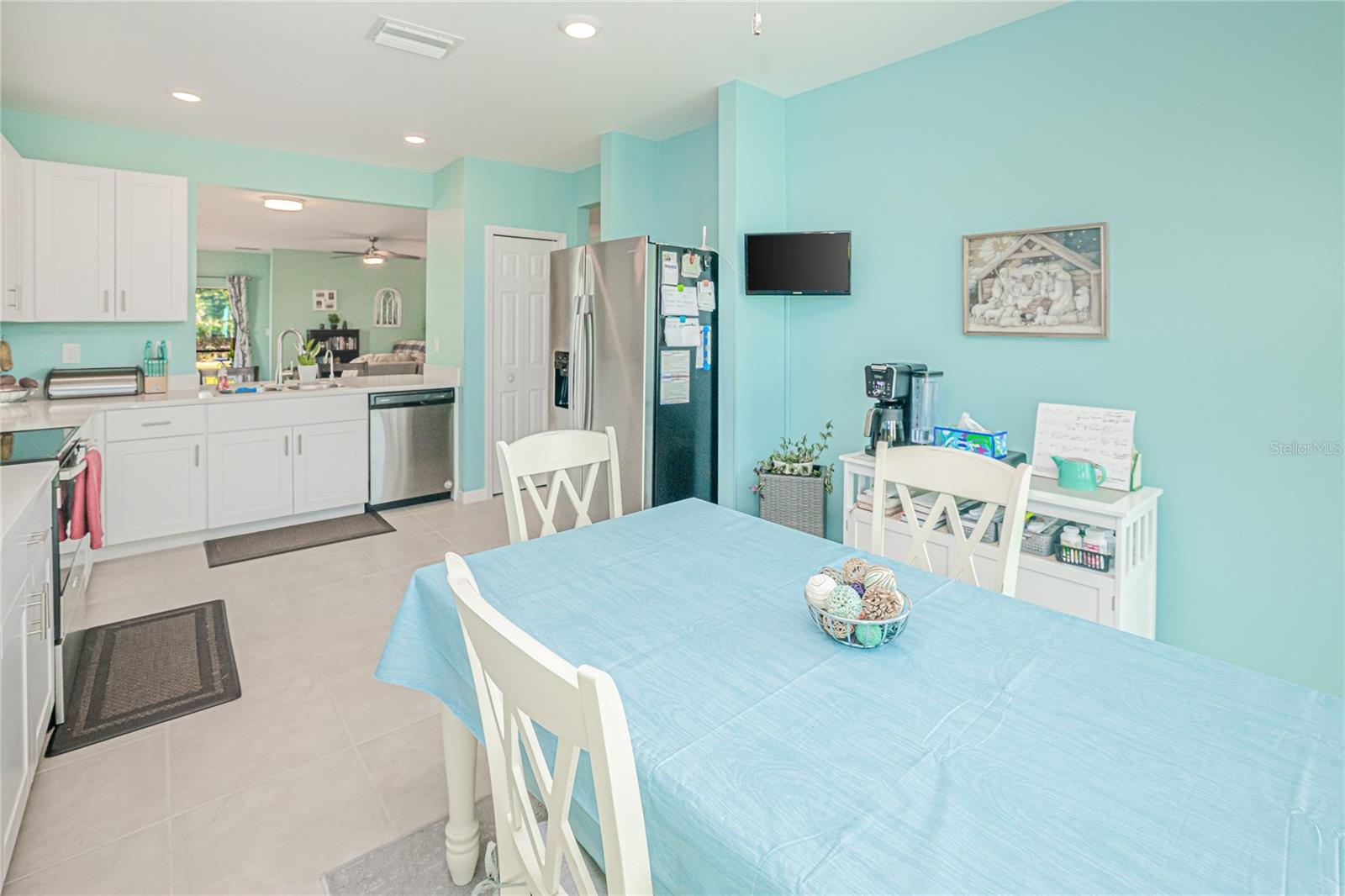 25292 Lenox Circle, FL
