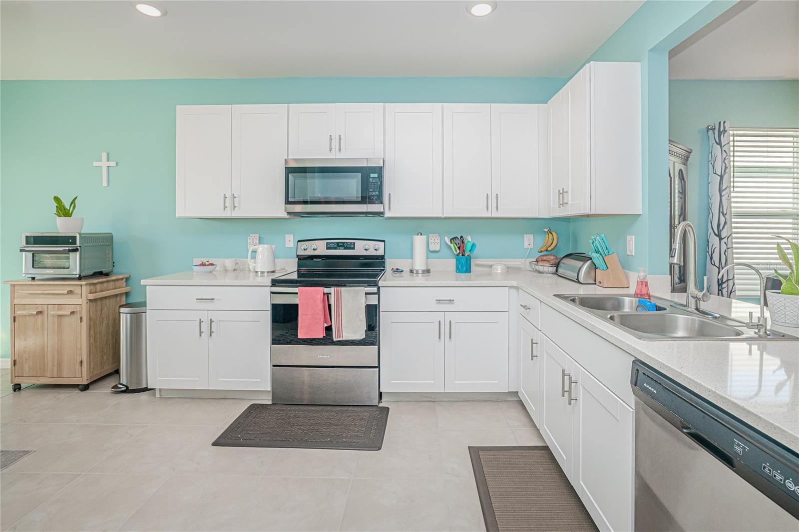 25292 Lenox Circle, FL