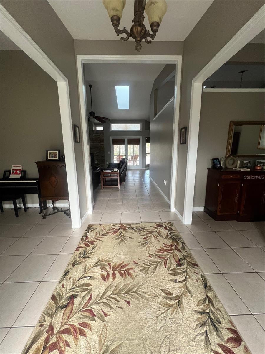 1545 Antoinette Court, FL