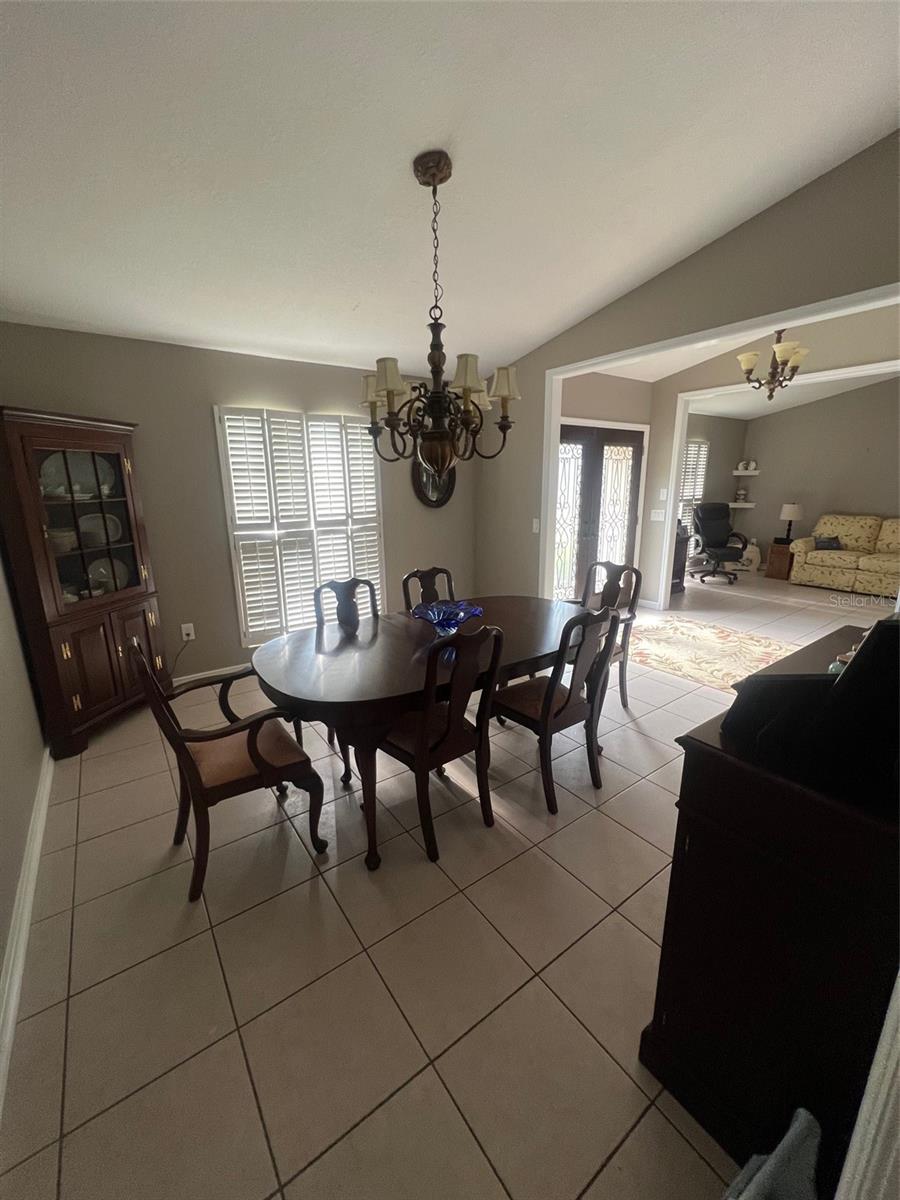 1545 Antoinette Court, FL