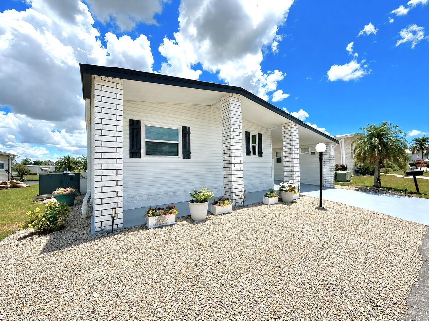 216 Martinique Rd, FL