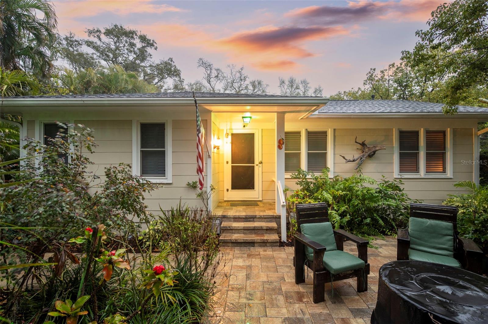 501 Broadway, FL