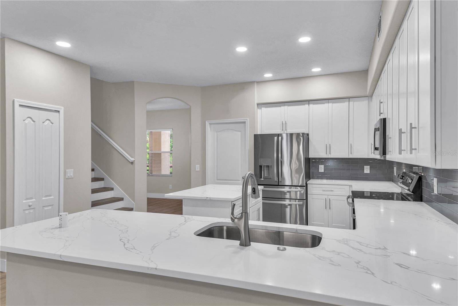 2640 Grove View Drive, FL